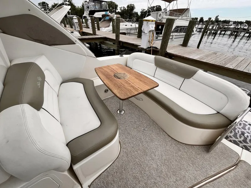 Slide: The Image of Sea Ray 310 Sundancer 2007 - 9