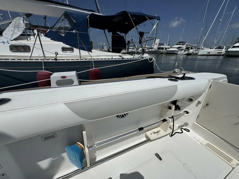 Slide: The Image of Boston Whaler 305 Conquest 2011 - 18