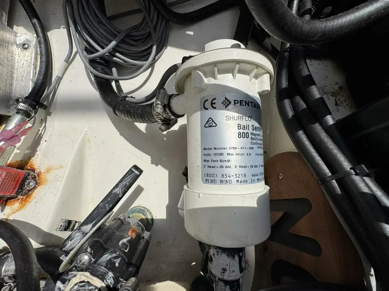 Slide: The Image of Boston Whaler 305 Conquest 2011 - 56