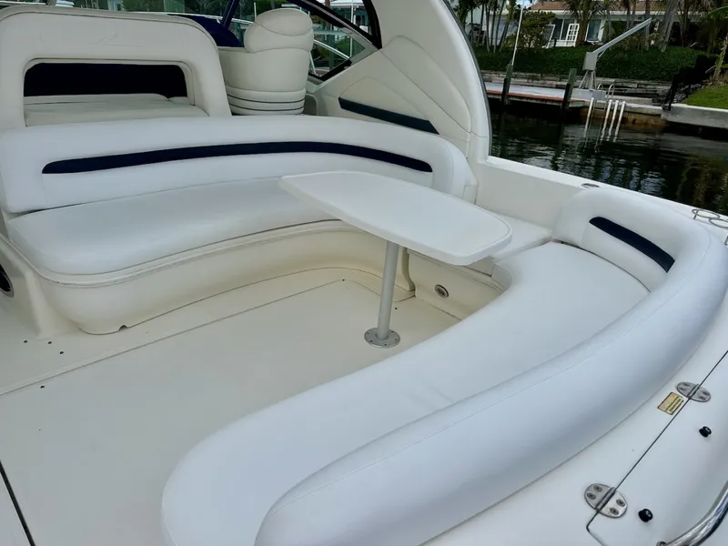 Slide: The Image of Sea Ray 420 Sundancer 2004 - 11