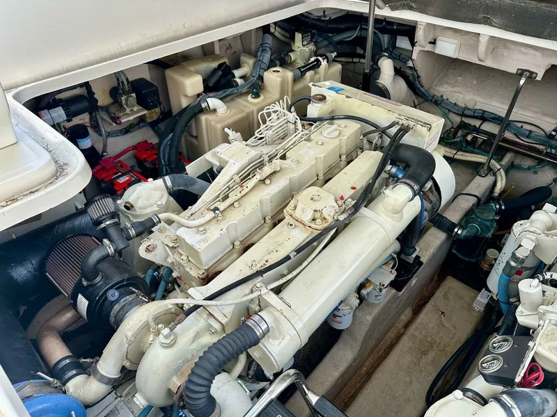 Slide: The Image of Sea Ray 420 Sundancer 2004 - 28