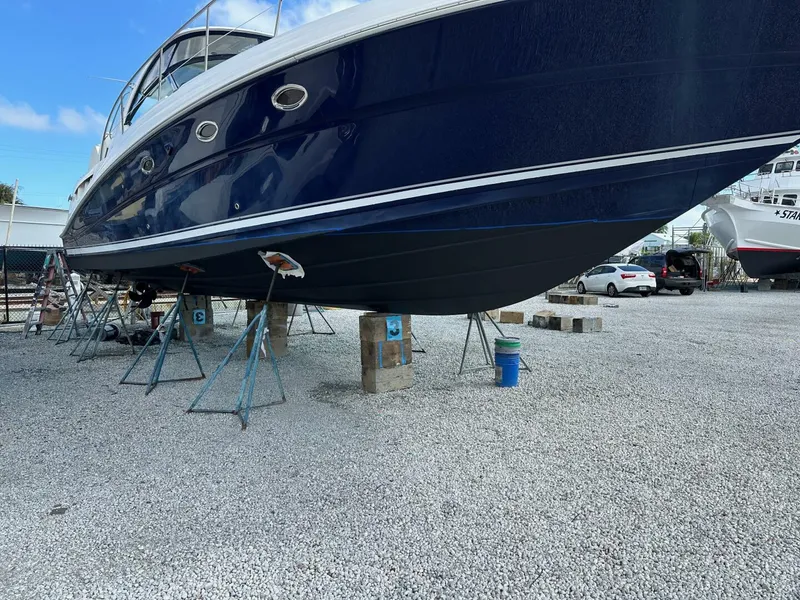 Slide: The Image of Sea Ray 420 Sundancer 2004 - 30