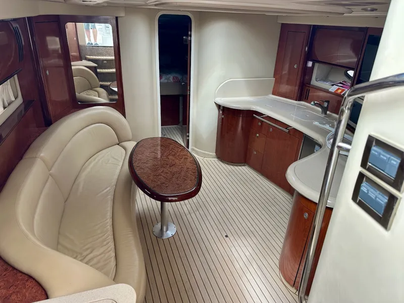 Slide: The Image of Sea Ray 420 Sundancer 2004 - 34