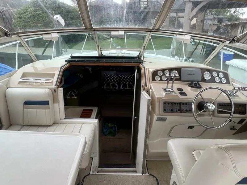 Slide: The Image of Sea Ray 310 Amberjack 1993 - 5