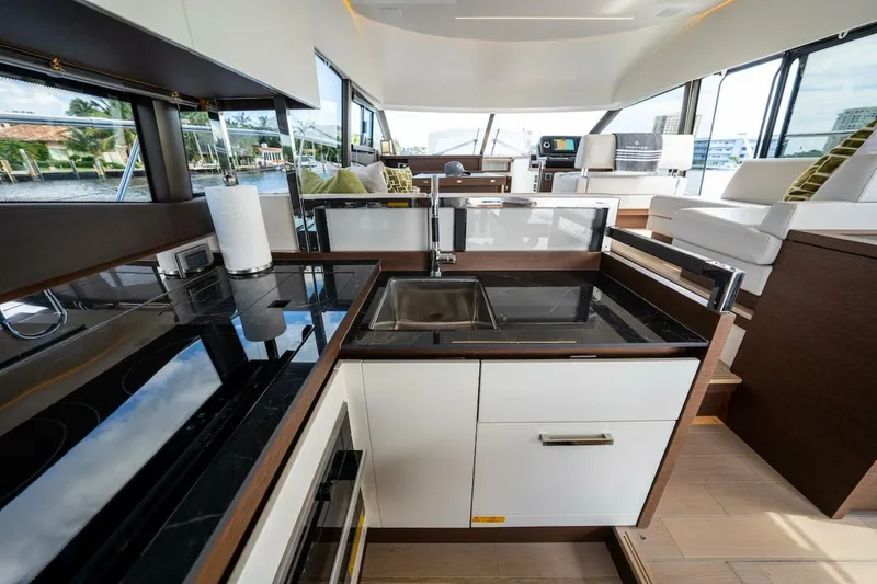 Slide: The Image of Prestige 520 Fly 2020 - 22