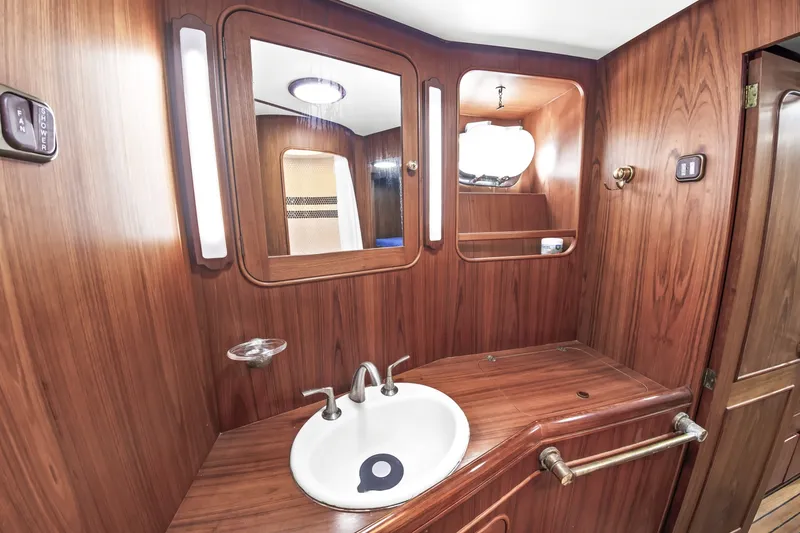 Slide: The Image of Jongert 78 Motor Yacht 1987 - 81