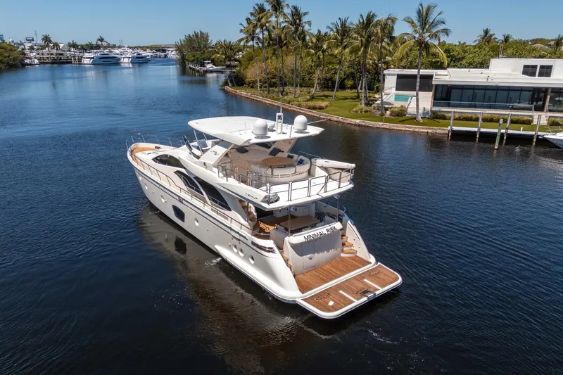 Slide: The Image of Azimut 75 Fly 2010 - 3