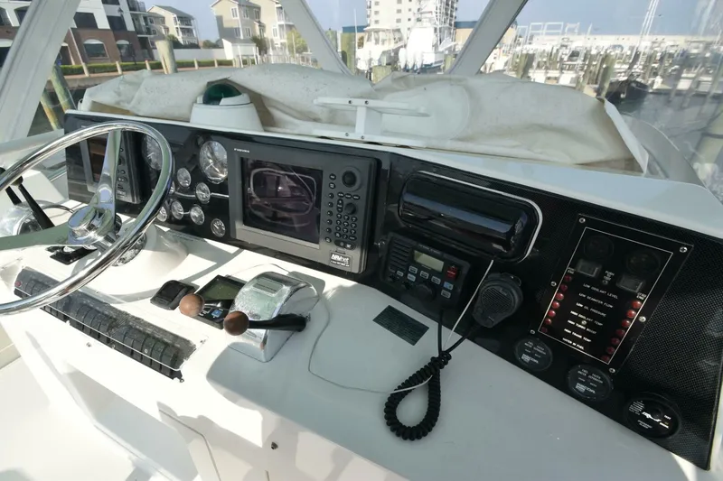 Slide: The Image of Jupiter 35 Convertible 2002 - 6