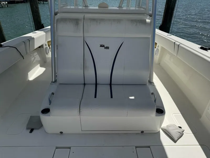 Slide: The Image of SeaVee 390B Center Console 2014 - 12