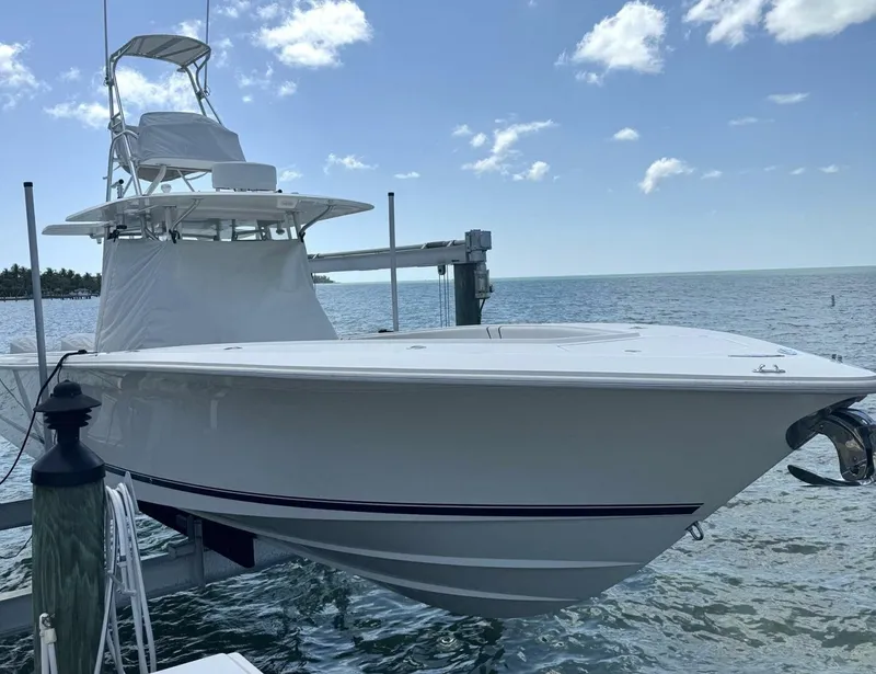 Slide: The Image of SeaVee 390B Center Console 2014 - 3