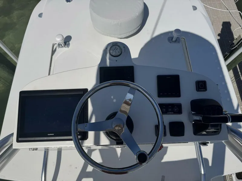 Slide: The Image of SeaVee 390B Center Console 2014 - 36