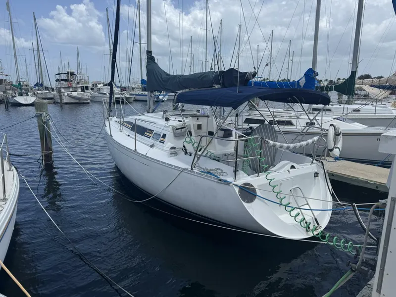 Slide: The Image of Beneteau First 285 1988 - 3