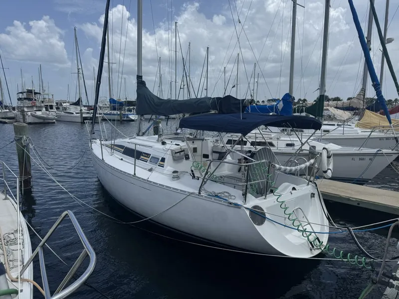 Slide: The Image of Beneteau First 285 1988 - 5
