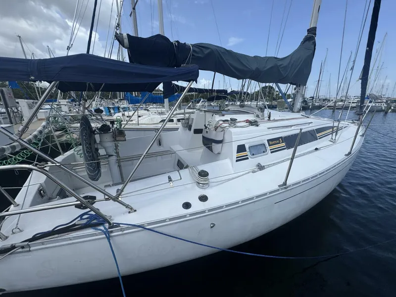 Slide: The Image of Beneteau First 285 1988 - 8