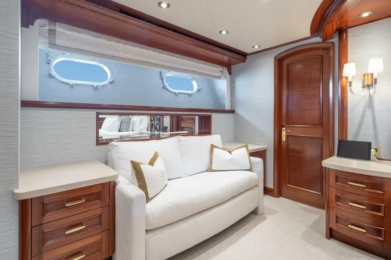 Slide: The Image of Crescent Raised Pilothouse 2004 - 19