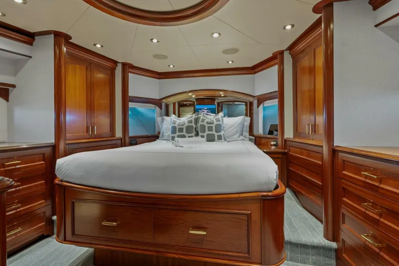 Slide: The Image of Crescent Raised Pilothouse 2004 - 29