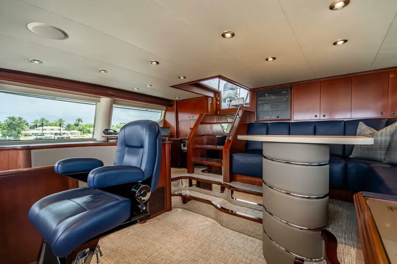 Slide: The Image of Crescent Raised Pilothouse 2004 - 42