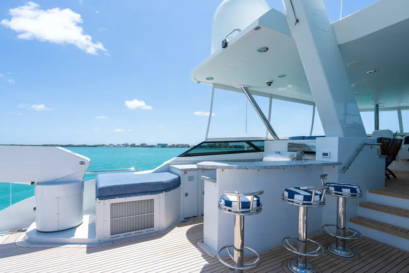 Slide: The Image of Crescent Raised Pilothouse 2004 - 44