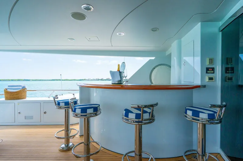 Slide: The Image of Crescent Raised Pilothouse 2004 - 60