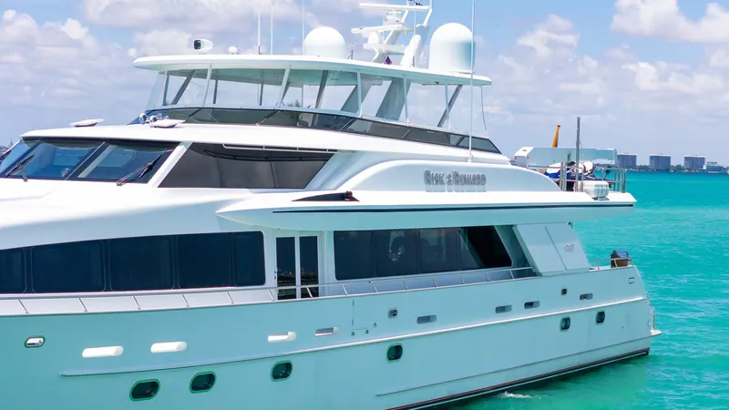 Slide: The Image of Crescent Raised Pilothouse 2004 - 73