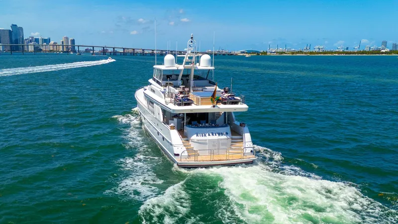 Slide: The Image of Crescent Raised Pilothouse 2004 - 76