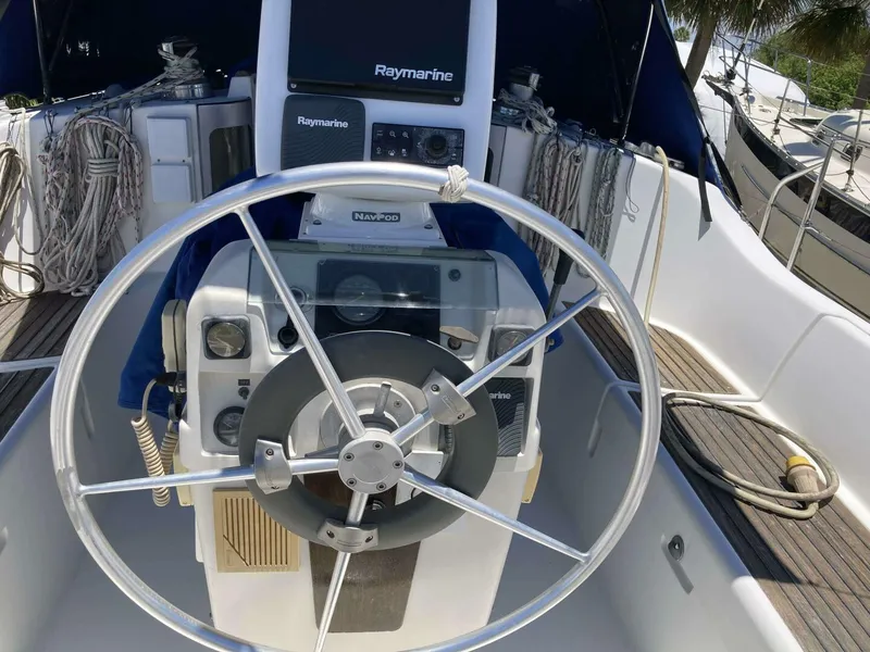Slide: The Image of Beneteau 1993 - 6