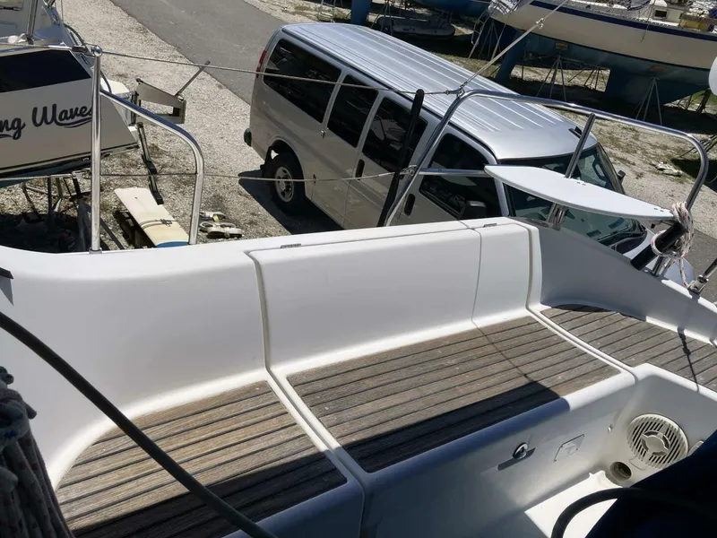 Slide: The Image of Beneteau 1993 - 8