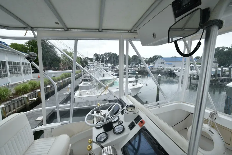 Slide: The Image of Luhrs 340 Convertible 2001 - 22