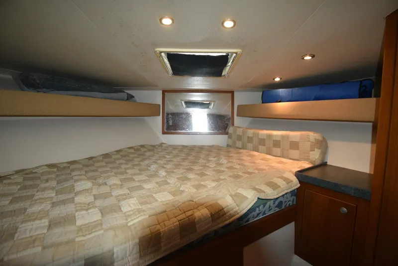 Slide: The Image of Luhrs 340 Convertible 2001 - 24