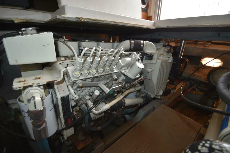 Slide: The Image of Luhrs 340 Convertible 2001 - 26