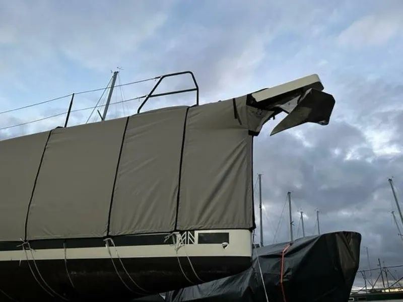 Slide: The Image of Dufour 530 Ocean Version 2022 - 10