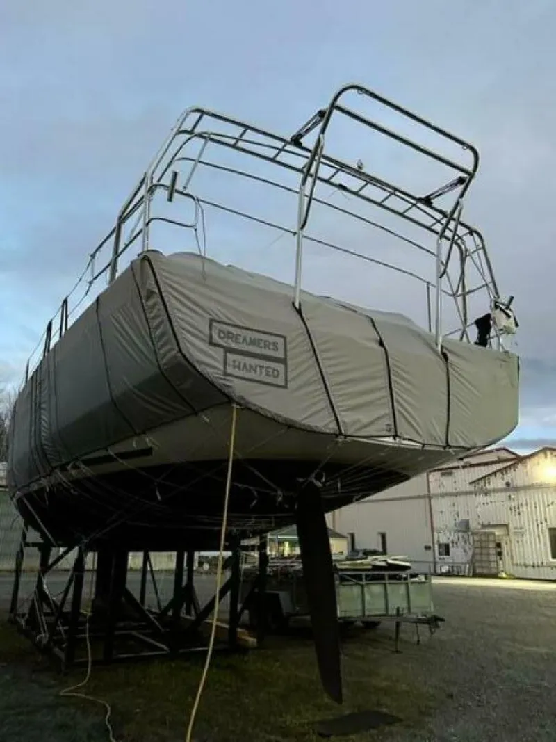 Slide: The Image of Dufour 530 Ocean Version 2022 - 11
