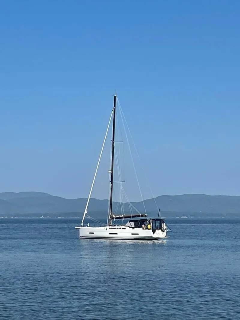 Slide: The Image of Dufour 530 Ocean Version 2022 - 14