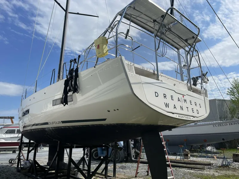 Slide: The Image of Dufour 530 Ocean Version 2022 - 2