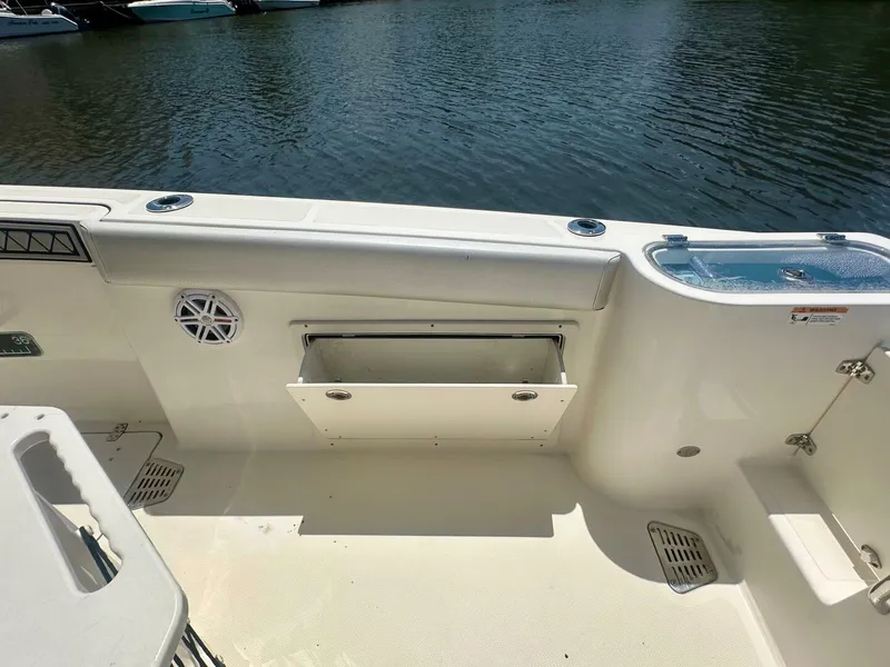 Slide: The Image of Wellcraft 262 Fisherman 2019 - 17