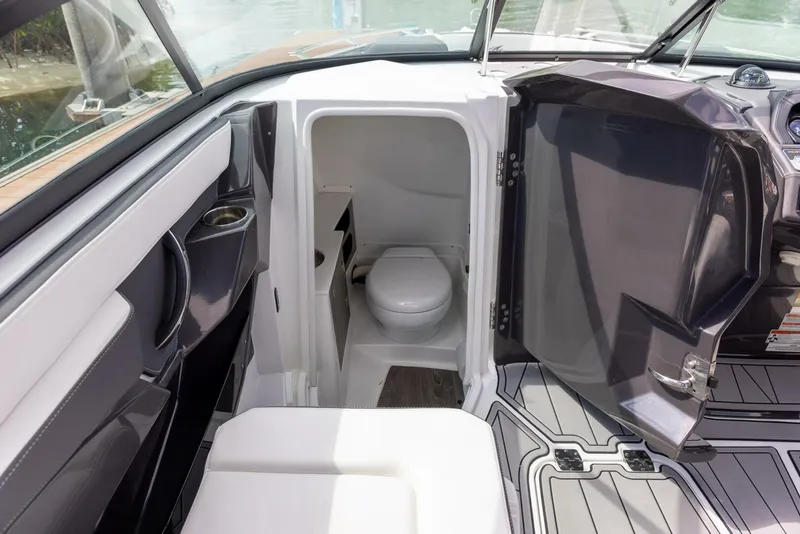 Slide: The Image of Monterey 255SS Super Sport 2023 - 26