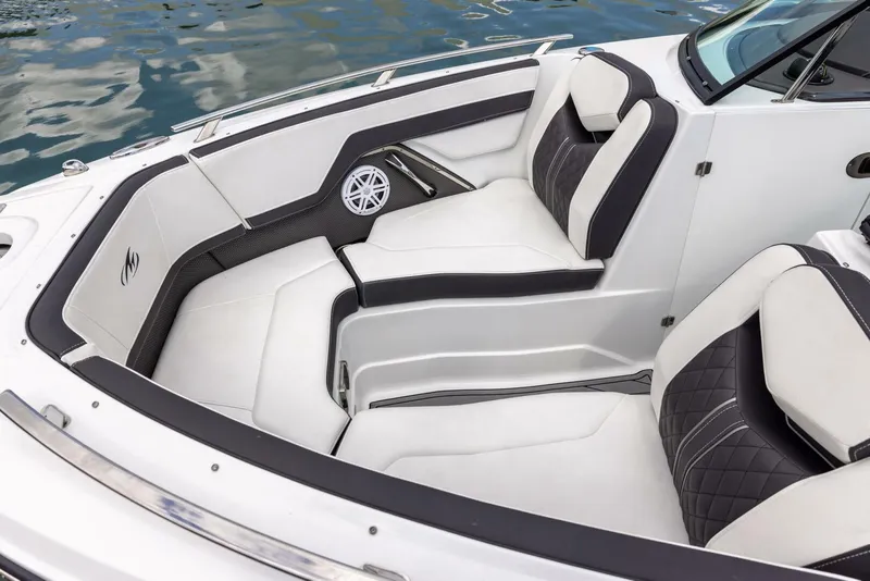 Slide: The Image of Monterey 255SS Super Sport 2023 - 37