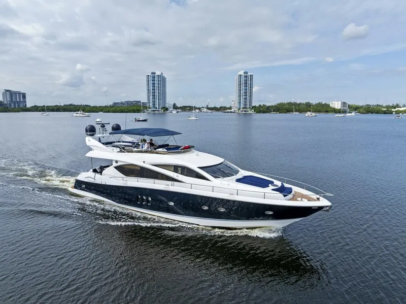 Slide: The Image of Sunseeker 75 Yacht 2006 - 14