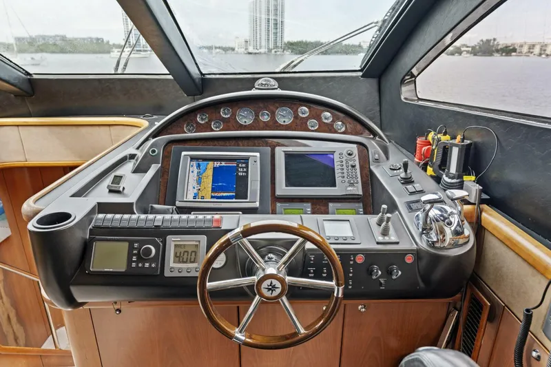 Slide: The Image of Sunseeker 75 Yacht 2006 - 29