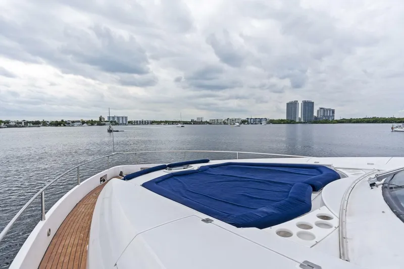 Slide: The Image of Sunseeker 75 Yacht 2006 - 33