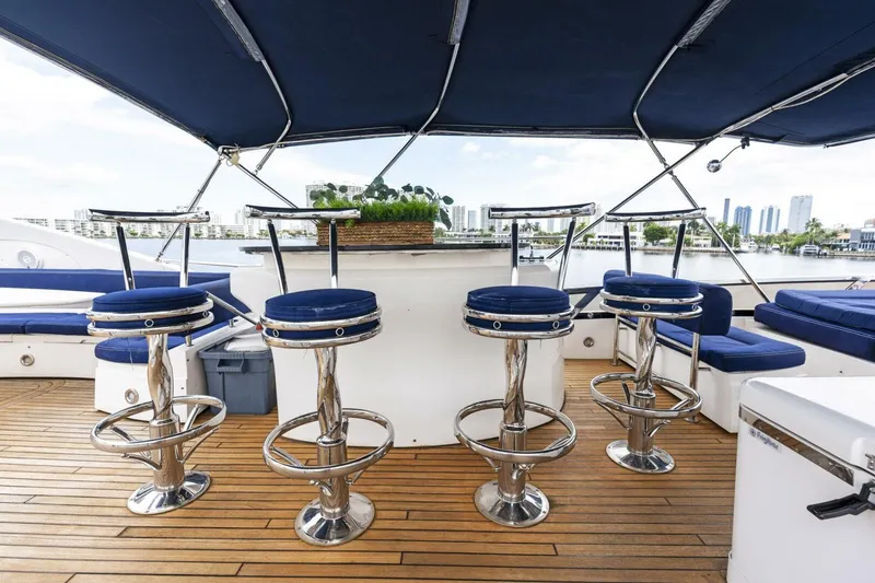 Slide: The Image of Sunseeker 75 Yacht 2006 - 37