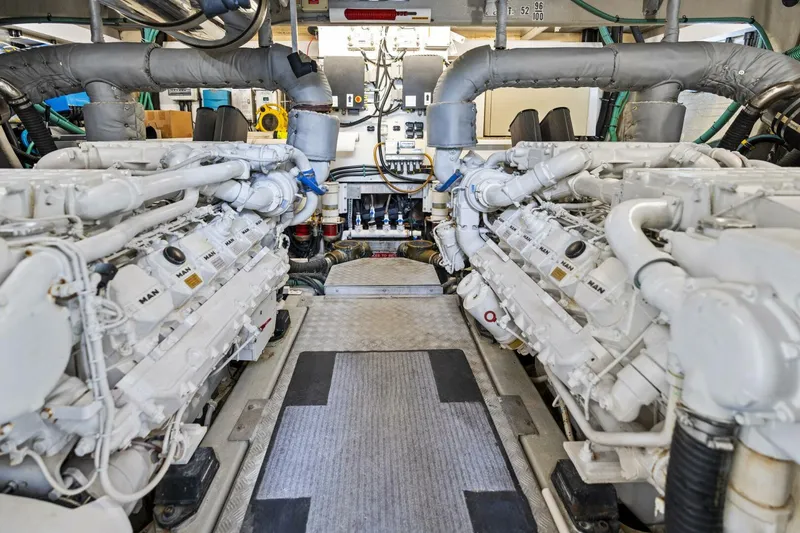 Slide: The Image of Sunseeker 75 Yacht 2006 - 66