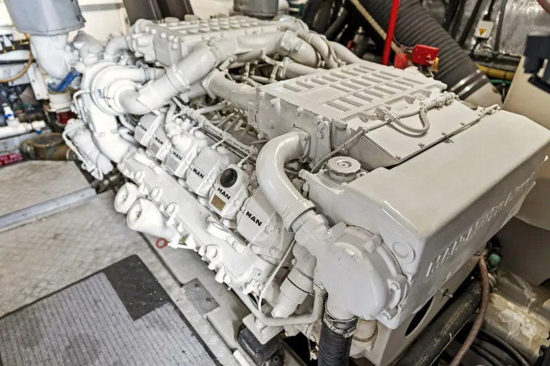 Slide: The Image of Sunseeker 75 Yacht 2006 - 67