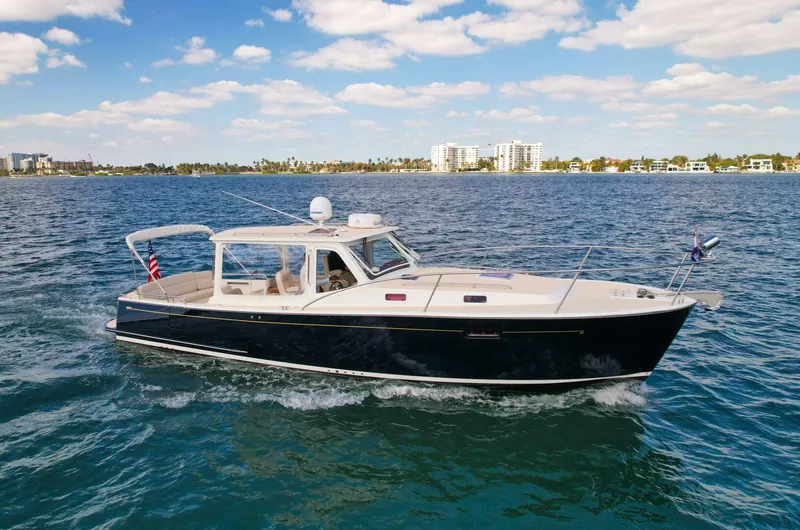 The Image of MJM 36z Downeast 2012 - 0