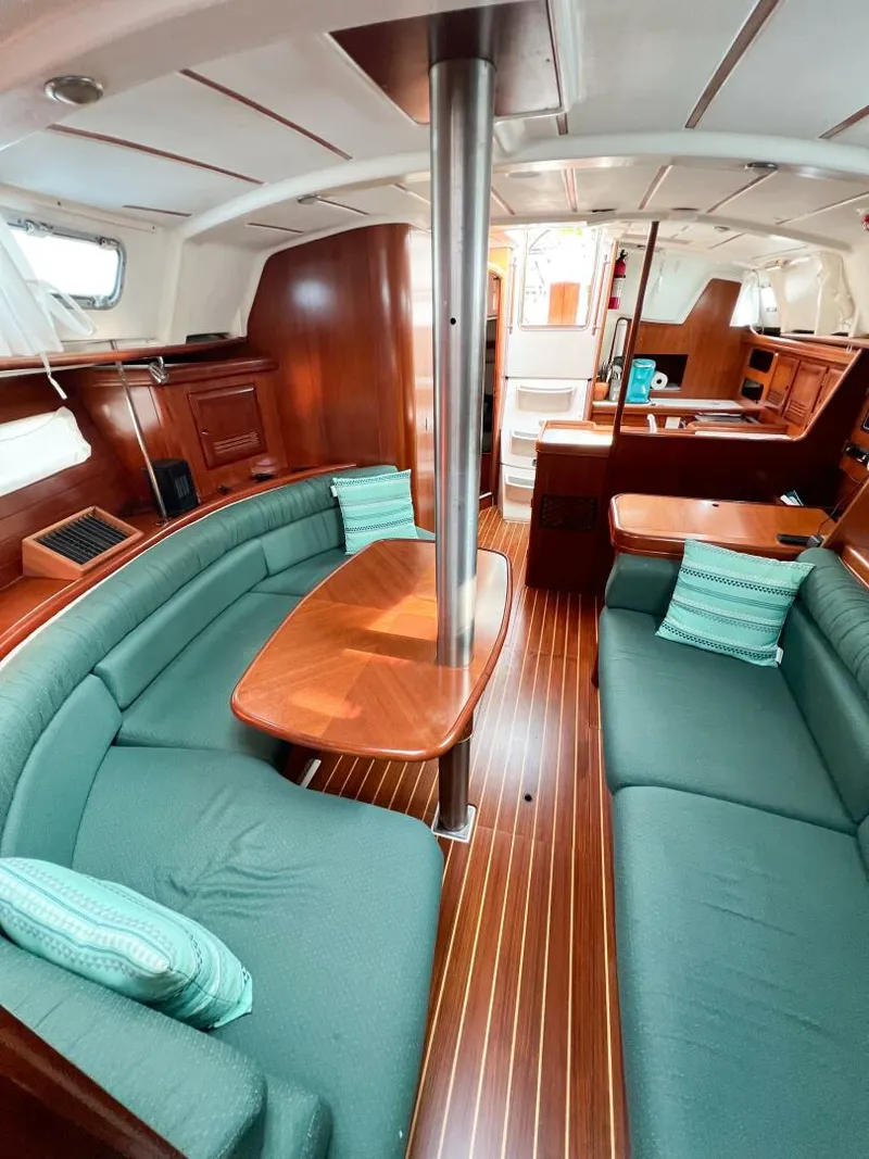 Slide: The Image of Beneteau 361 2002 - 17
