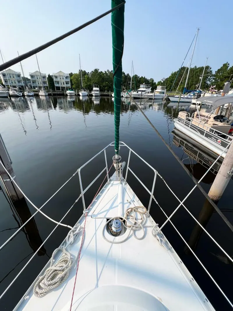 Slide: The Image of Beneteau 361 2002 - 3