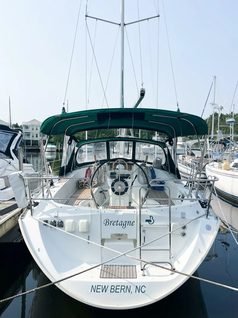 Slide: The Image of Beneteau 361 2002 - 35