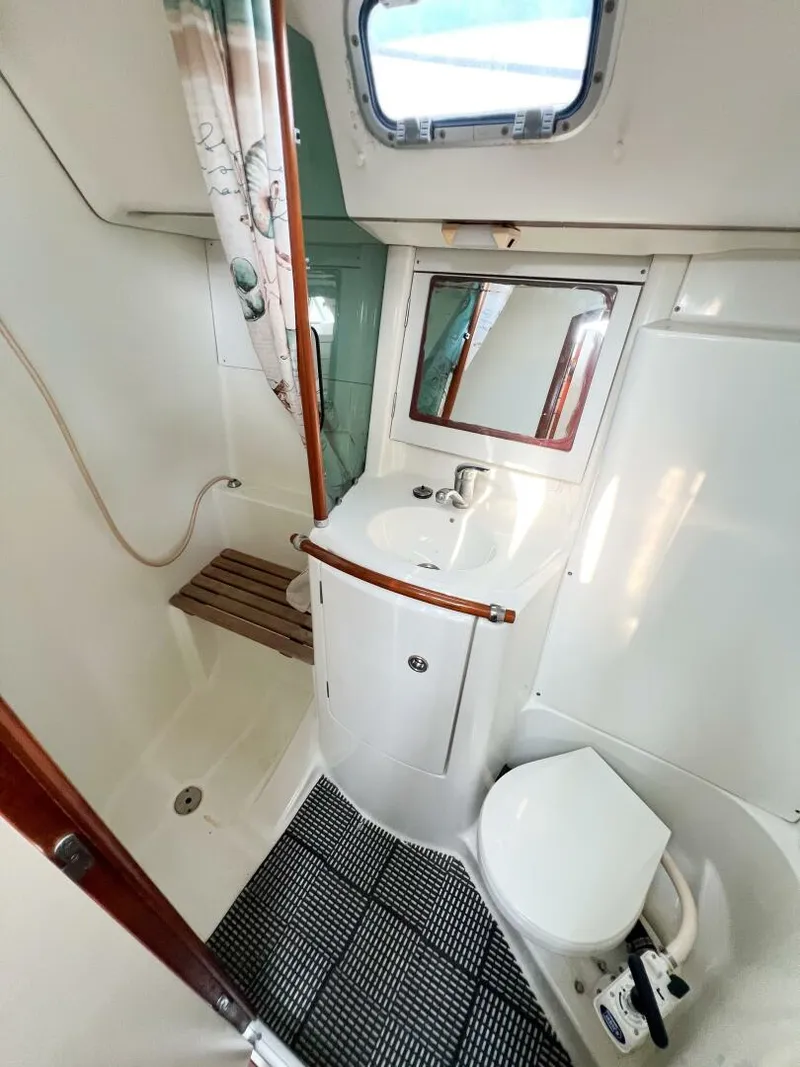 Slide: The Image of Beneteau 361 2002 - 7