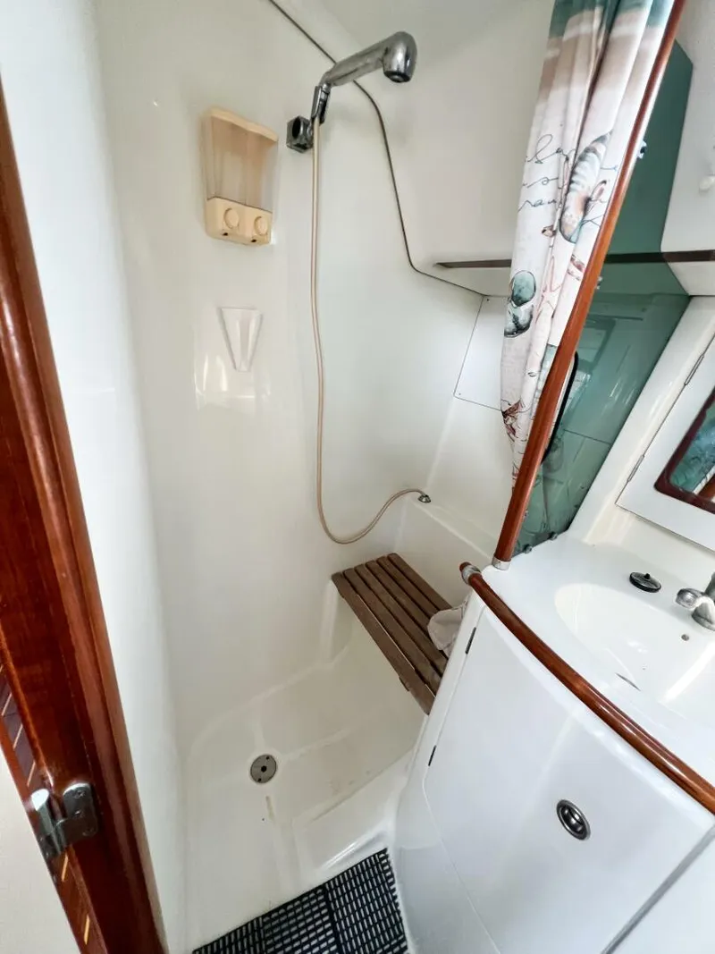 Slide: The Image of Beneteau 361 2002 - 8
