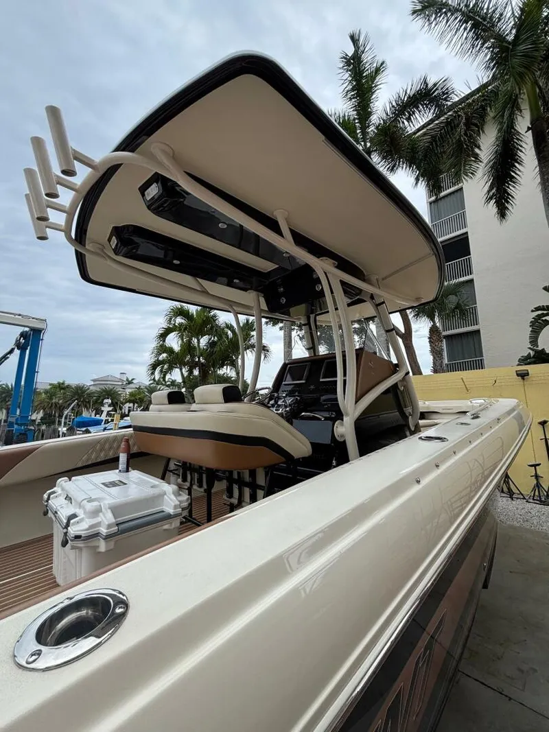 Slide: The Image of Statement 35 Center Console 2013 - 32